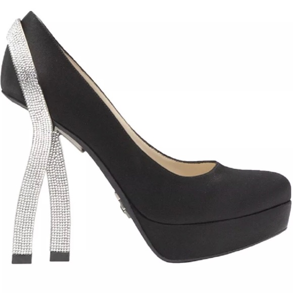 🔥SOLD🔥Turn Heads with this crystal ribbon heel - Picture 2 of 6